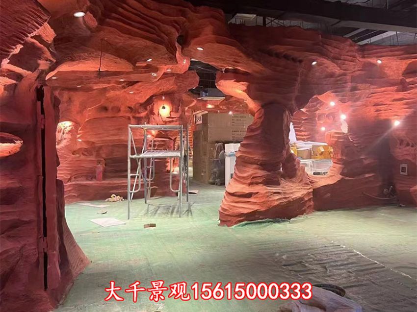 點(diǎn)擊查看詳細(xì)信息<br>標(biāo)題：溶洞民宿 閱讀次數(shù)：1302